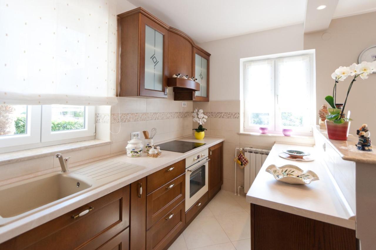 Apartments Silvia Porec Exterior photo